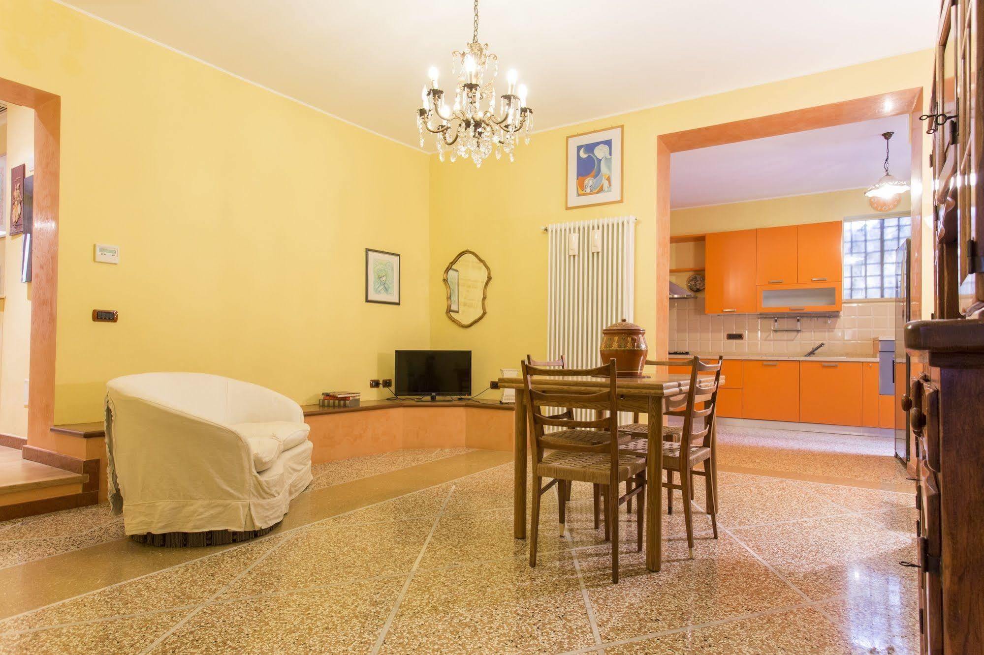 Petroni 38 By Studio Vita Bologna Kültér fotó
