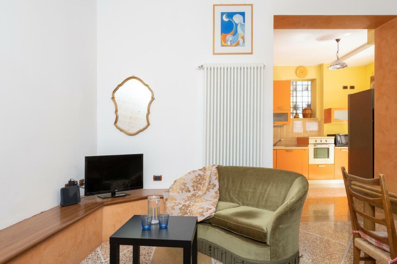 Petroni 38 By Studio Vita Bologna Kültér fotó